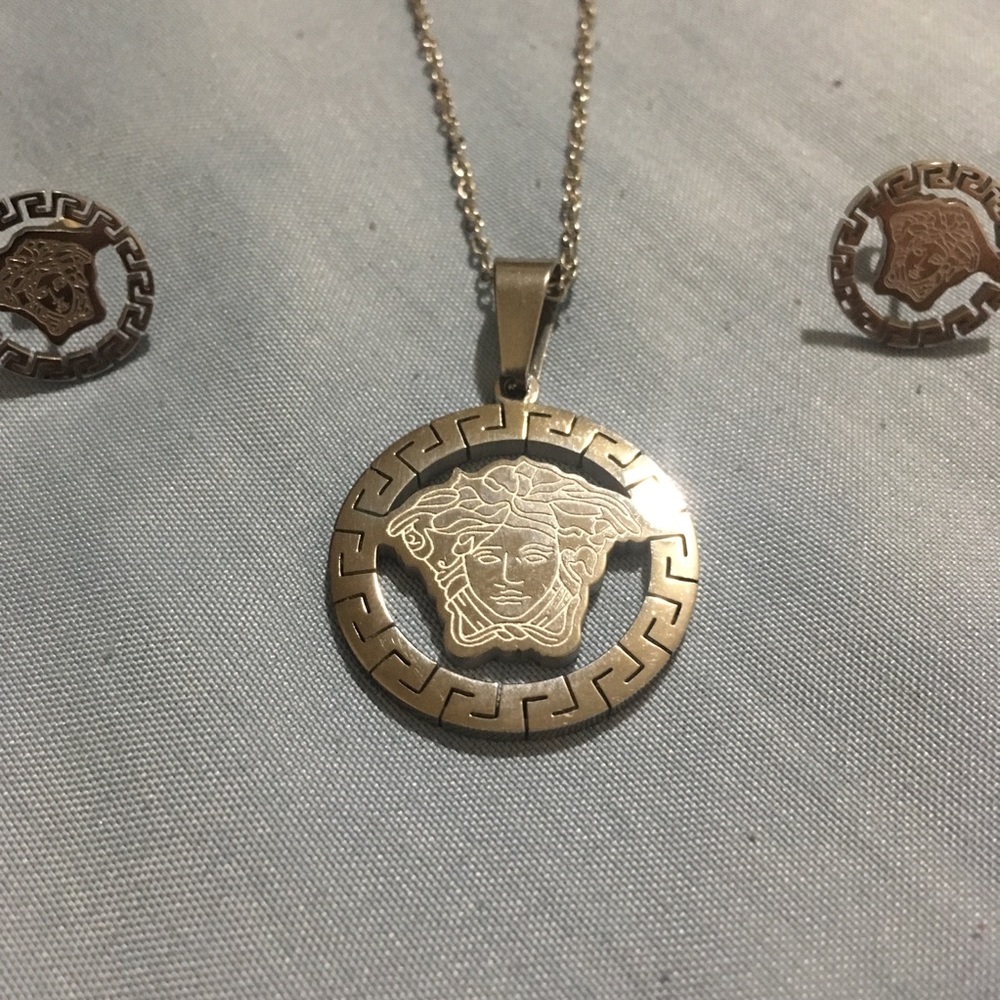 Matching set - Picture 2 of 3